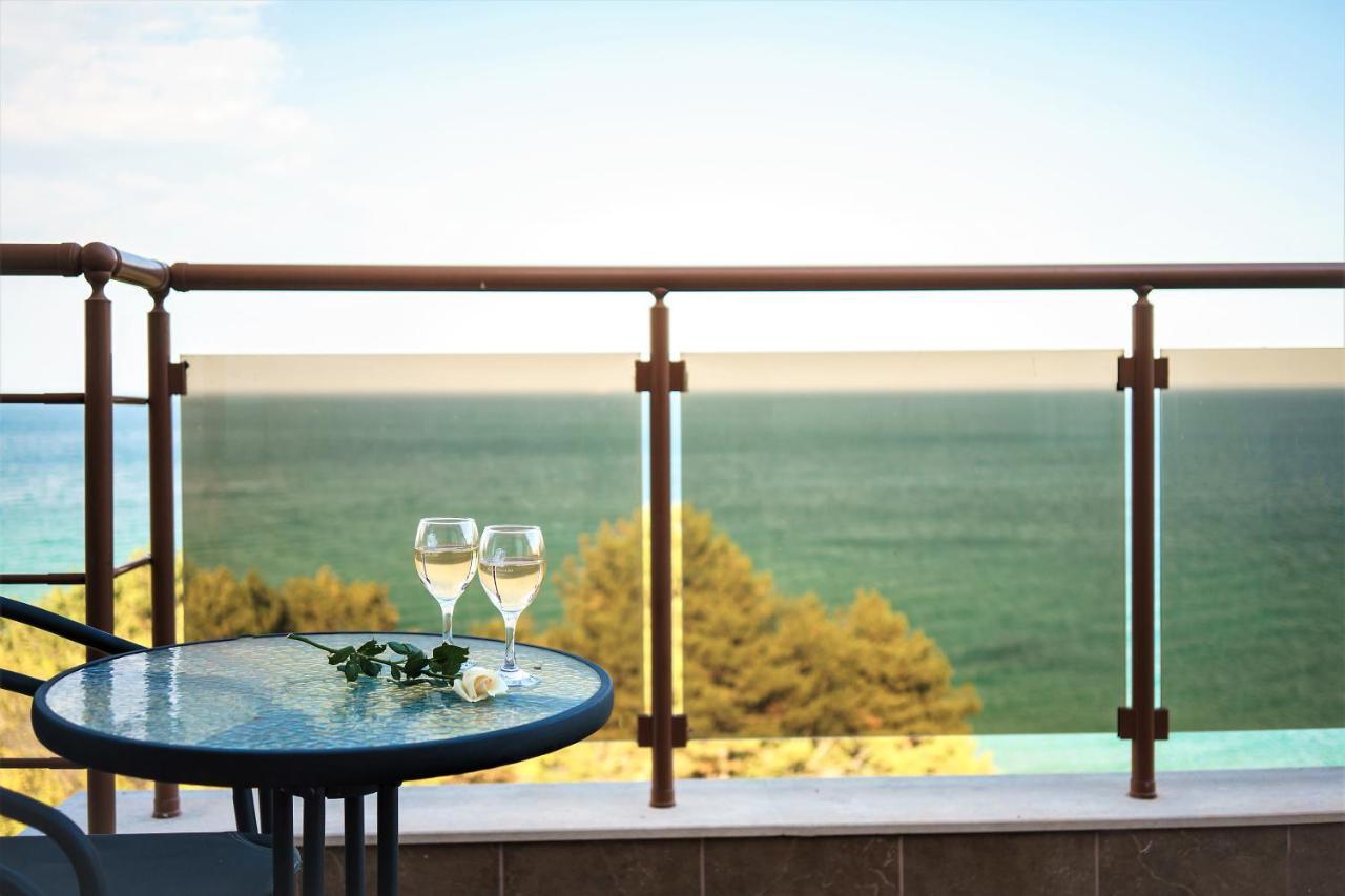 Moreto Seaside Aparthotel Обзор Экстерьер фото
