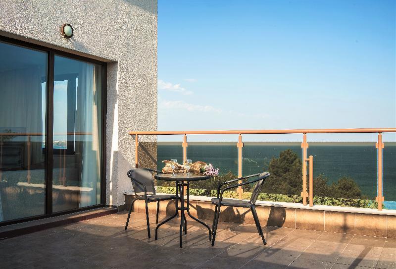 Moreto Seaside Aparthotel Обзор Экстерьер фото
